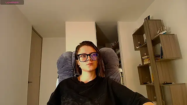 Arya starrk online show from November 5, 2:17 pm