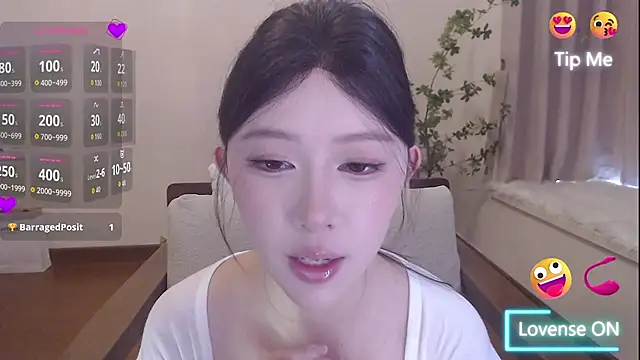 Snapshot of Meet_q chatting on June 24, 1:48 am Meet q online show from June 24, 1:48 am