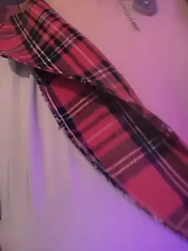 Snapshot of Stoned-baby69 chatting on January 13, 2:11 pm Stoned-baby69 online show from January 13, 2:11 pm