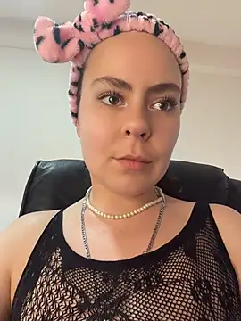 Snapshot of Stoned-baby69 chatting on June 14, 4:53 pm Stoned-baby69 online show from June 14, 4:53 pm