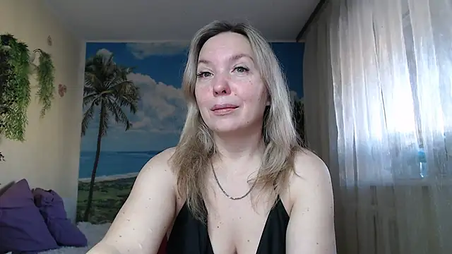 Snapshot of soaring_love chatting on November 17, 5:13 am soaring love online show from November 17, 5:13 am