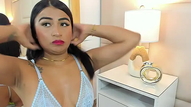 AntoniaRoss  online show from November 14, 12:59 pm