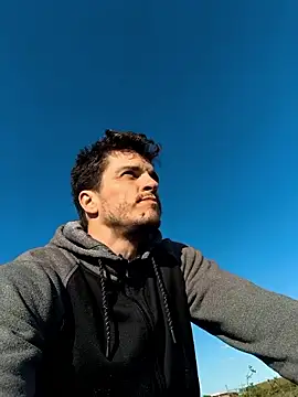 HeteroOli online show from March 29, 4:18 pm