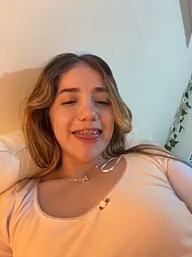 ShelbyHagen online show from November 8, 3:07 am