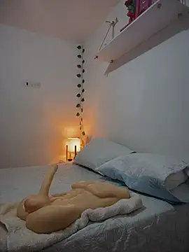 ShelbyHagen online show from February 13, 11:23 pm