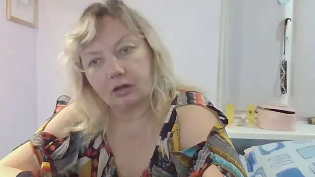 Snapshot of Lusi-777 chatting on November 4, 3:44 pm Lusi-777 online show from November 4, 3:44 pm