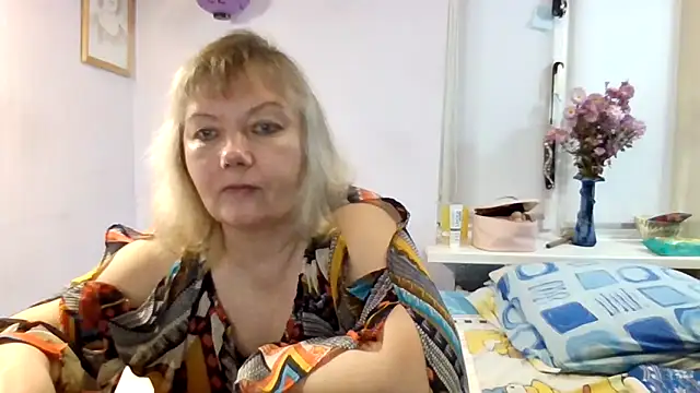Snapshot of Lusi-777 chatting on November 16, 10:10 am Lusi-777 online show from November 16, 10:10 am