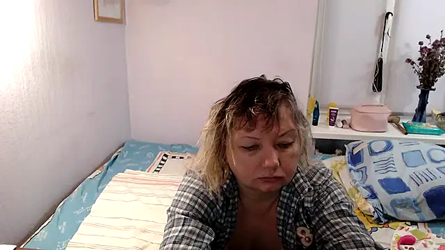 Snapshot of Lusi-777 chatting on December 4, 7:50 am Lusi-777 online show from December 4, 7:50 am