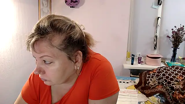 Snapshot of Lusi-777 chatting on December 5, 1:20 pm Lusi-777 online show from December 5, 1:20 pm