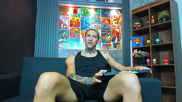 Snapshot of yeckodream chatting on December 15, 11:23 am yeckodream online show from December 15, 11:23 am