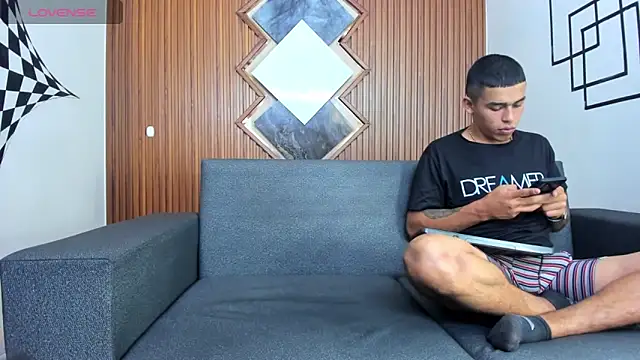 Snapshot of yeckodream chatting on March 3, 5:09 am yeckodream online show from March 3, 5:09 am