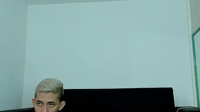 Snapshot of yeckodream chatting on March 13, 10:26 am yeckodream online show from March 13, 10:26 am