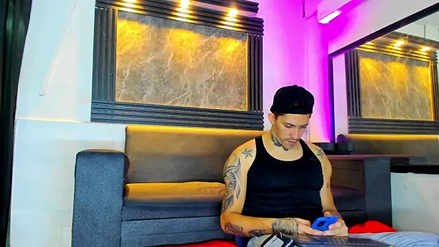 Snapshot of yeckodream chatting on November 18, 4:39 am yeckodream online show from November 18, 4:39 am