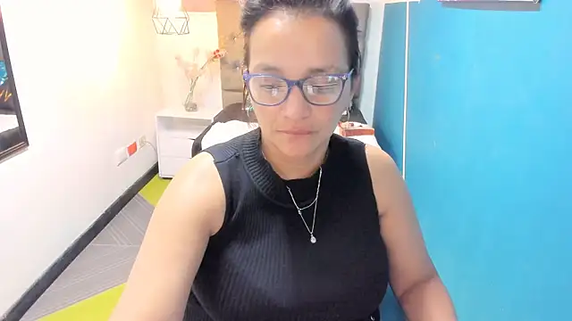MarilynMiilf  online show from December 13, 4:54 am