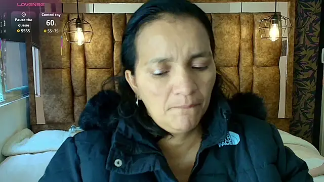 Snapshot of MarilynMiilf_ chatting on June 13, 7:34 pm MarilynMiilf online show from June 13, 7:34 pm
