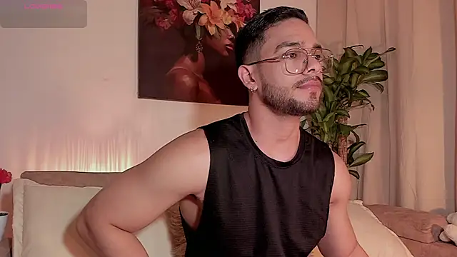 Snapshot of Josseph1_ chatting on November 29, 11:41 pm Josseph1 online show from November 29, 11:41 pm