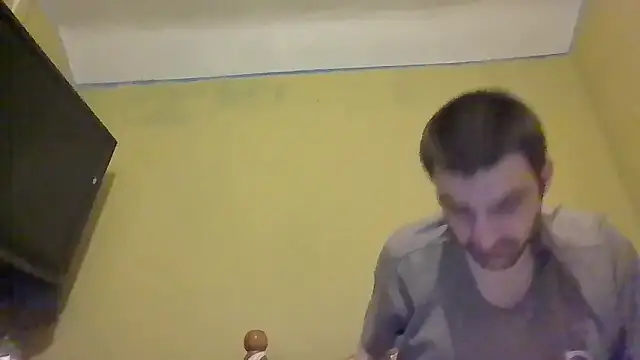 Snapshot of ThatGuyNextDoor1992 chatting on February 18, 10:36 pm ThatGuyNextDoor1992 online show from February 18, 10:36 pm