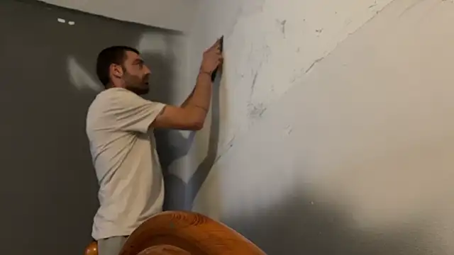 Snapshot of ThatGuyNextDoor1992 chatting on September 27, 5:01 am ThatGuyNextDoor1992 online show from September 27, 5:01 am