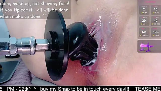 kitty alika online show from November 20, 12:05 pm