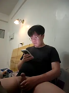 Snapshot of ksshp9502 chatting on March 19, 4:33 pm ksshp9502 online show from March 19, 4:33 pm