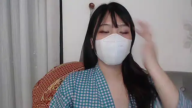 Snapshot of Onee-Chew chatting on December 19, 8:55 pm Onee-Chew online show from December 19, 8:55 pm