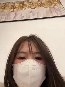 Snapshot of Onee-Chew chatting on March 8, 10:52 am Onee-Chew online show from March 8, 10:52 am