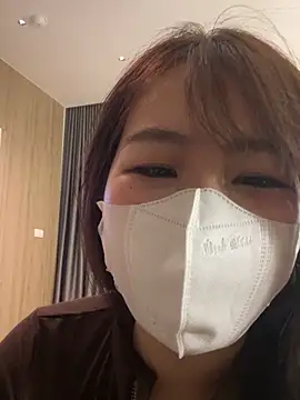 Onee-Chew online show from April 26, 11:52 am