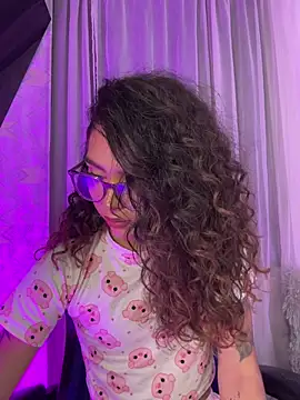 Samantha Bernardo online show from February 6, 3:22 am