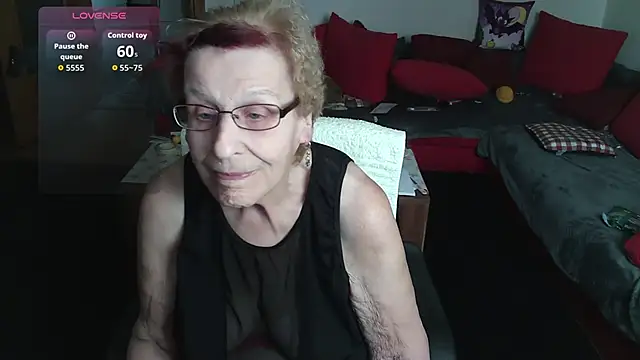 Snapshot of HeisseomaOriginal chatting on November 2, 8:17 am HeisseomaOriginal online show from November 2, 8:17 am