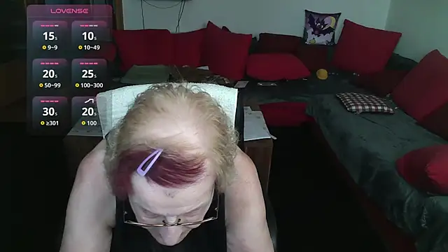 Snapshot of HeisseomaOriginal chatting on November 11, 8:03 am HeisseomaOriginal online show from November 11, 8:03 am