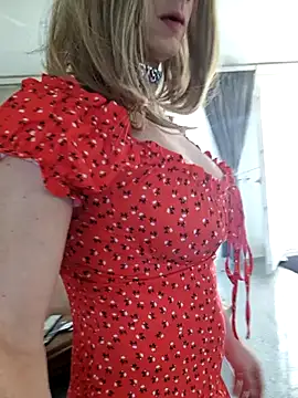 Snapshot of LanaSissy100 chatting on March 9, 11:47 am LanaSissy100 online show from March 9, 11:47 am