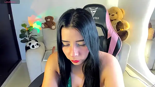 eval lee18 online show from October 26, 2:06 am