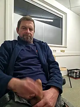 Snapshot of Mjn34 chatting on January 24, 7:08 am Mjn34 online show from January 24, 7:08 am