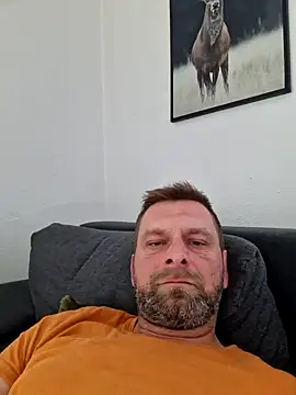 Snapshot of Mjn34 chatting on February 12, 10:46 am Mjn34 online show from February 12, 10:46 am