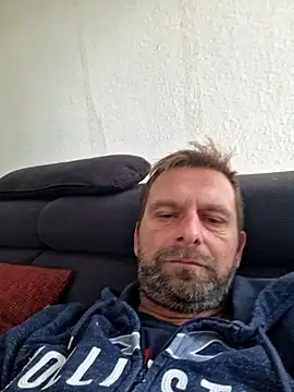 Snapshot of Mjn34 chatting on September 12, 8:14 am Mjn34 online show from September 12, 8:14 am