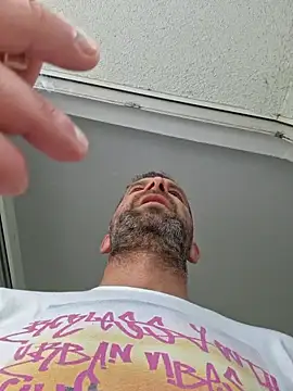 Snapshot of Mjn34 chatting on September 29, 8:08 am Mjn34 online show from September 29, 8:08 am