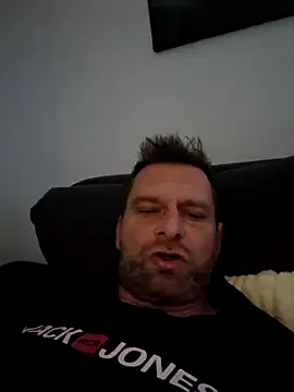 Snapshot of Mjn34 chatting on October 26, 7:03 am Mjn34 online show from October 26, 7:03 am