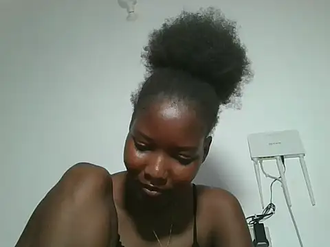 Snapshot of sexyjanett chatting on June 25, 6:23 pm sexyjanett online show from June 25, 6:23 pm
