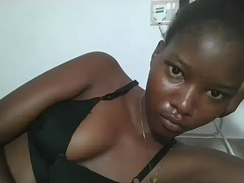 Snapshot of sexyjanett chatting on June 26, 6:51 am sexyjanett online show from June 26, 6:51 am