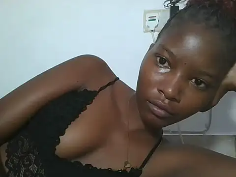Snapshot of sexyjanett chatting on July 5, 7:59 am sexyjanett online show from July 5, 7:59 am