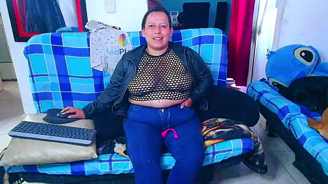 Snapshot of Diana_Lozano chatting on July 17, 12:45 pm Diana Lozano online show from July 17, 12:45 pm