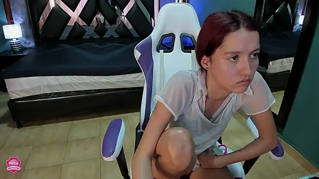 Linda4Petite online show from March 9, 4:44 pm