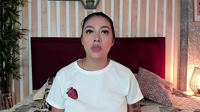 CameronCollins  online show from November 28, 11:02 am