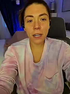 Snapshot of Ellie-L-Elizabeth chatting on December 11, 12:55 pm Ellie-L-Elizabeth online show from December 11, 12:55 pm