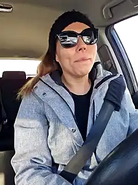 Snapshot of Ellie-L-Elizabeth chatting on February 4, 8:17 pm Ellie-L-Elizabeth online show from February 4, 8:17 pm