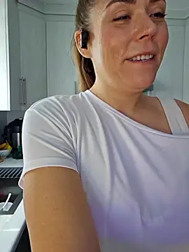 Snapshot of Ellie-L-Elizabeth chatting on February 25, 3:16 pm Ellie-L-Elizabeth online show from February 25, 3:16 pm