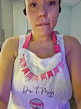 Snapshot of Ellie-L-Elizabeth chatting on March 1, 2:02 pm Ellie-L-Elizabeth online show from March 1, 2:02 pm