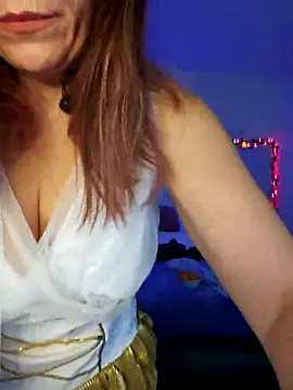 Snapshot of Ellie-L-Elizabeth chatting on November 2, 4:15 am Ellie-L-Elizabeth online show from November 2, 4:15 am