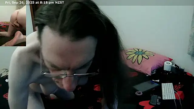 CDAdalyn online show from September 26, 8:18 am