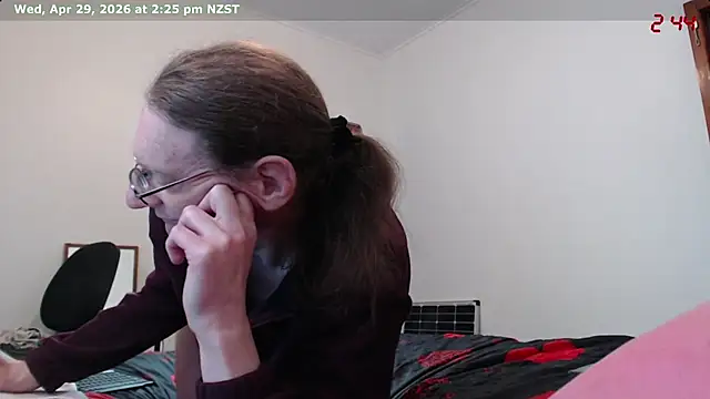 CDAdalyn online show from April 29, 2:26 am